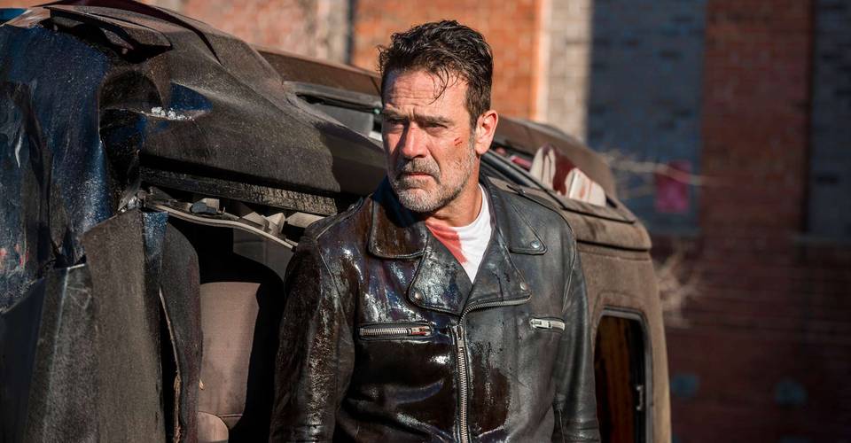 Jeffrey Dean Morgan Wishes Walking Dead Fans Would Stop Coming to His House Jeffrey Dean Morgan Wishes Walking Dead Fans Would Stop Coming to His House